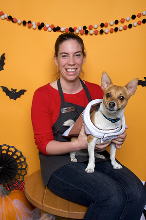 016 - Toby - Coffee cup with Barista_A